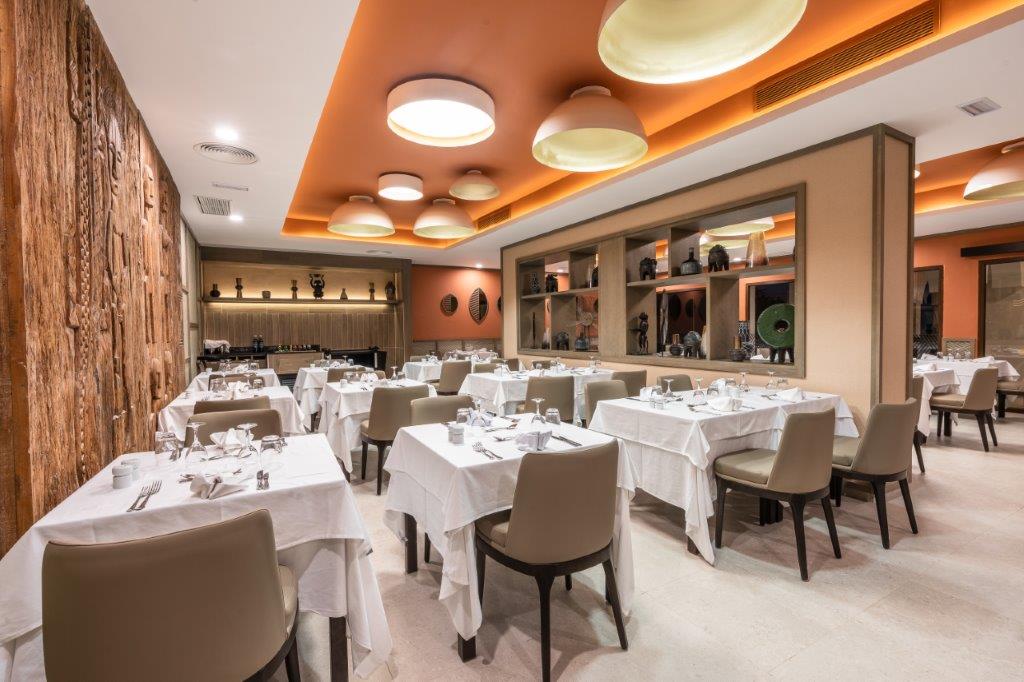 XZN_19_008 - Main restaurant